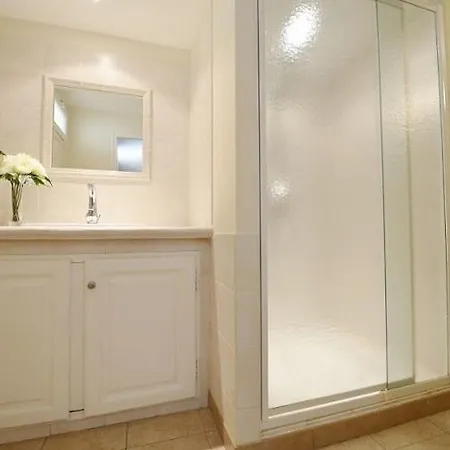 Villa Cagnes-sur-mer Sleeps 8 Pool Air Con Wifi